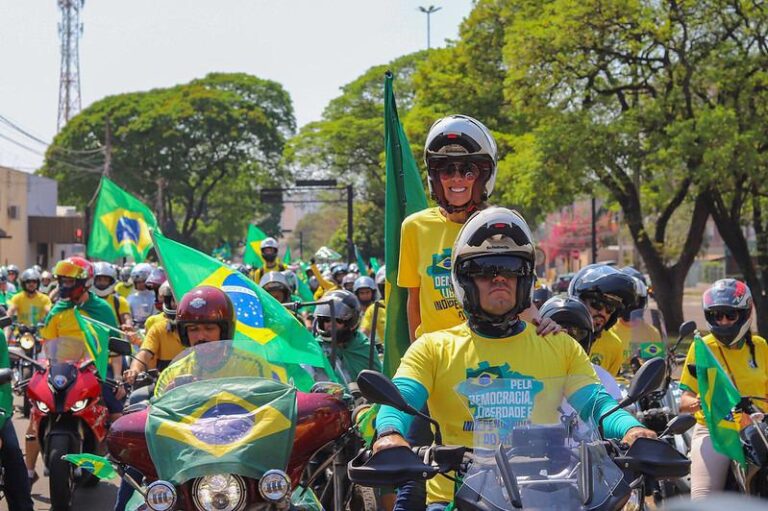 Capitão Contar na motociata