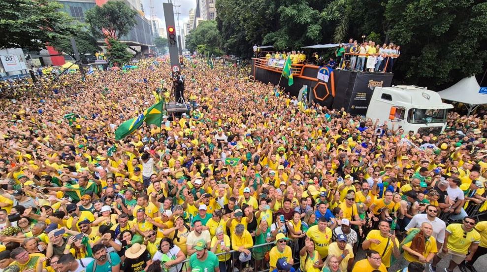 Ato de Bolsonaro pela democracia é destaque na imprensa internacional