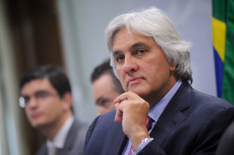 Prima do Delcidio do Amaral é condenada por sonegação ao não declarar ter recebido R$ 380 mil