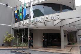 Vereadores de Rio Brilhante elevam o próprio salário e passarão de R$ 7 mil para receber 10 mil por mês